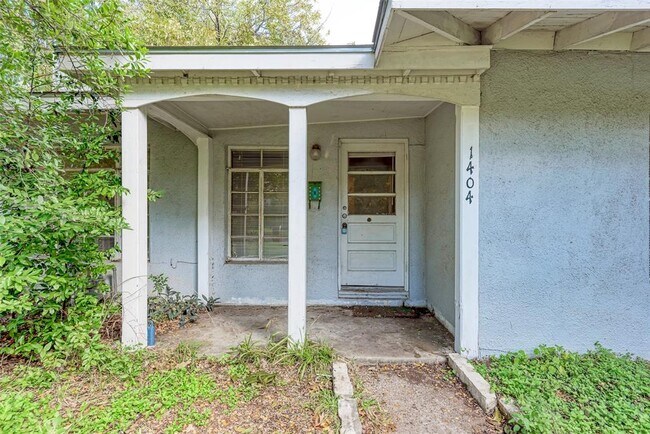 Foto del edificio - 1404 Fairwood Rd