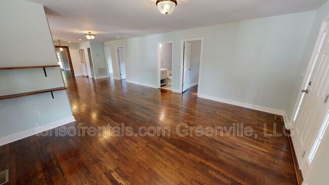 Building Photo - 217 Brockman Ave