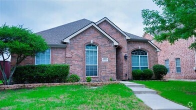 Building Photo - 15846 Grove Crest Dr
