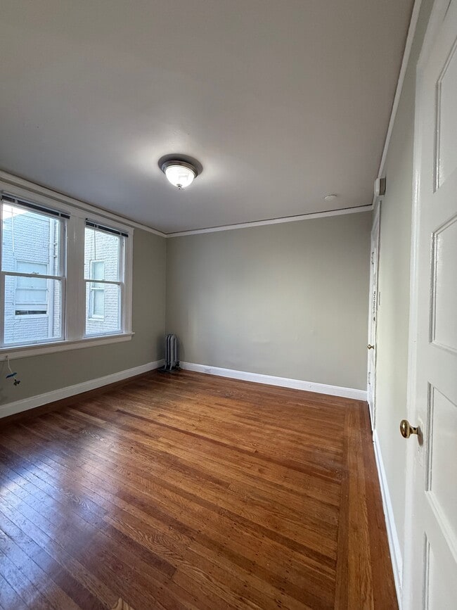 Photo - 694 Bush St Apartment