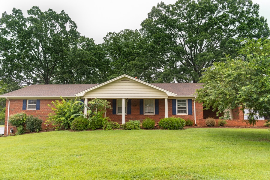 Photo - 400 Malcolm Blvd (Connelly Springs, NC)