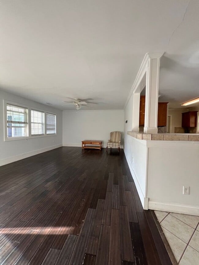 Foto del edificio - 3 Bedroom 3 Full Bath on 2 Acres