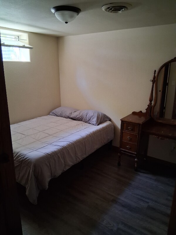 Foto del edificio - 145 Indiana St