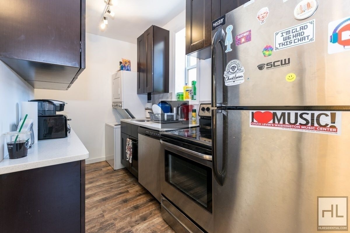 Primary Photo - 202-209 9th St