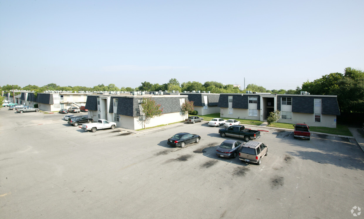 Building Photo - South Point Apartments