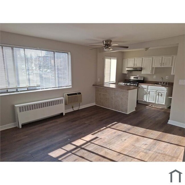 Building Photo - Cozy & Convenient DC Living | Flexible Ren...