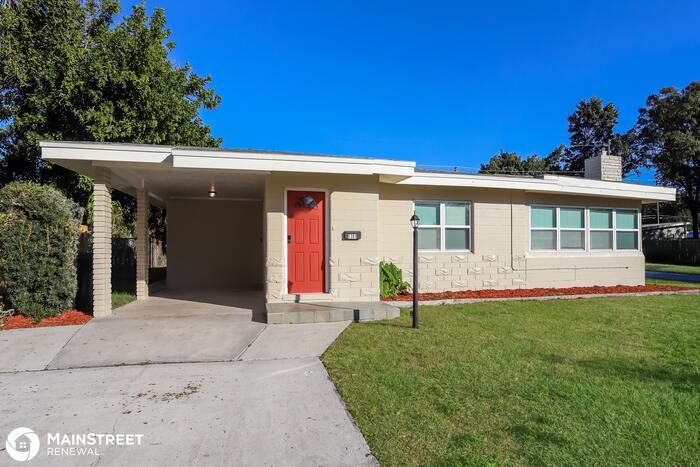 Foto principal - 1301 FARRAGUT DR N, ST PETERSBURG, FL 33710