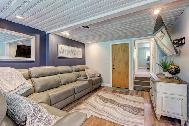 Living Room - 1745 Covered Bridge Rd