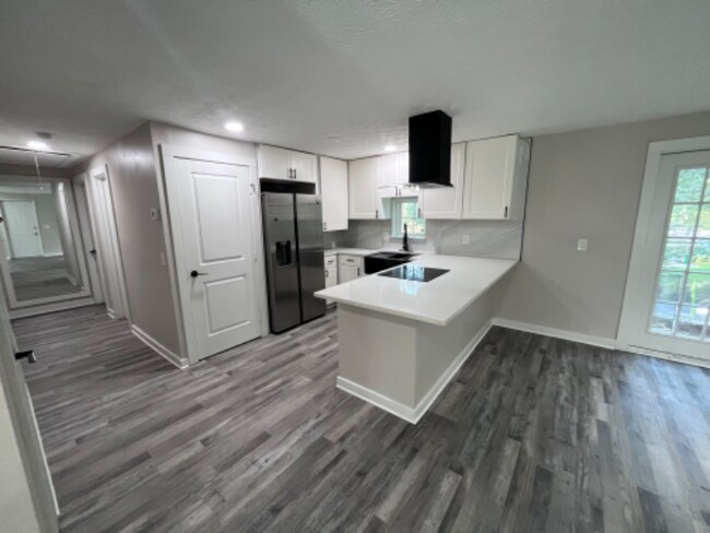 Foto del edificio - 3042 Humphries Hill Rd