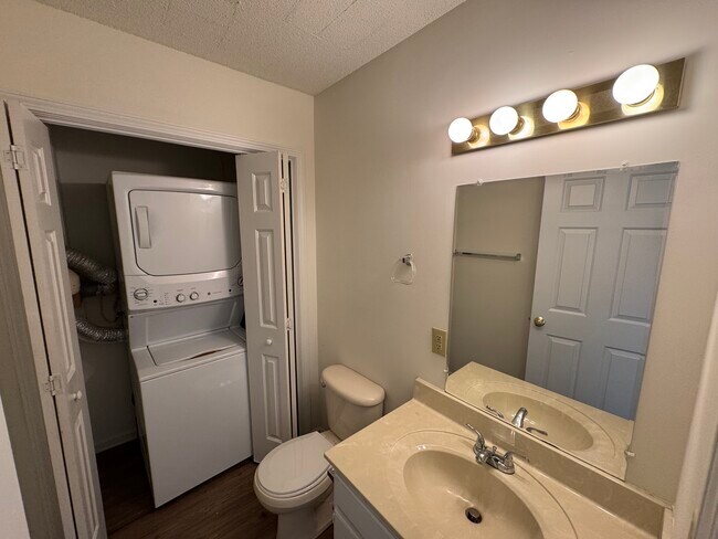 Foto del edificio - 986 8th Ave NW