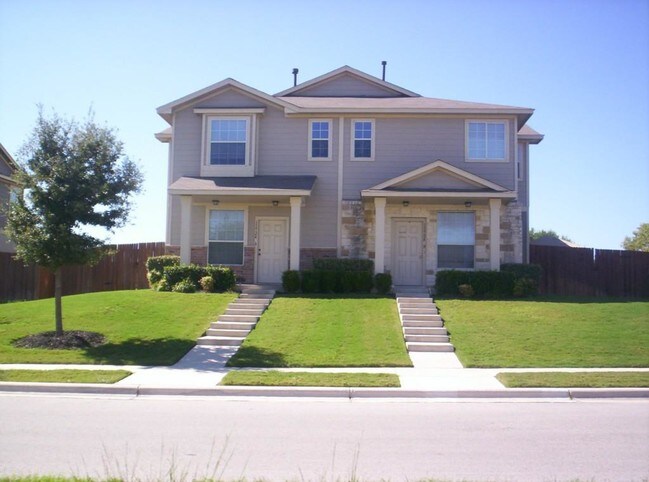 Foto del edificio - 13704 Harris Ridge Blvd