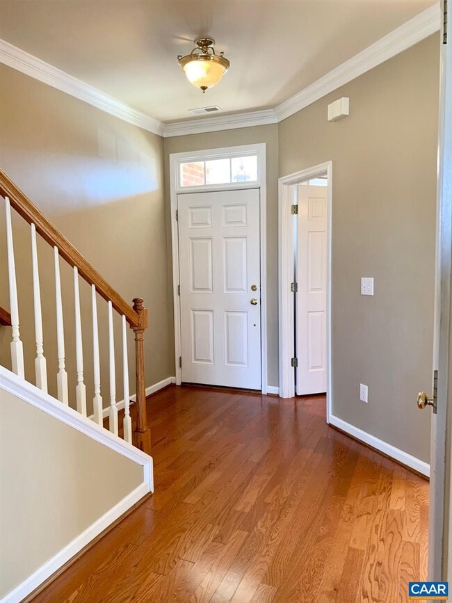 Building Photo - 1024 Somer Chase Ct