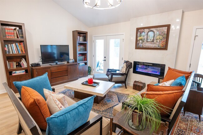 Building Photo - 42 S Waxberry Rd