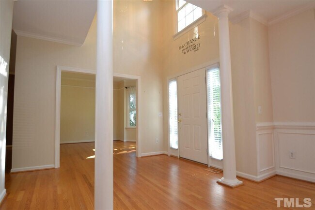 Building Photo - 1304 Avonlea Ct