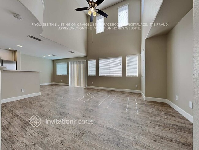 Building Photo - 6027 Ambleshire Ave