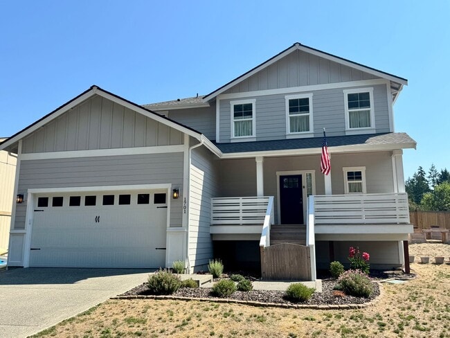 Building Photo - Private Palmer Lake Home w/ 3 Bedrooms, Of...