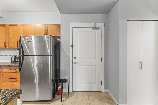 Building Photo - 11950 Harris Rd