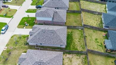 Building Photo - 40619 Pine Spruce Ln