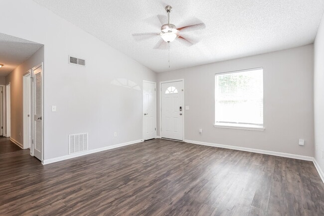 Building Photo - 3695 Deer Crossing Pl