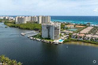 Building Photo - 3912 S Ocean Blvd