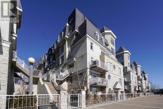 Building Photo - 36-STE536 Stadium Rd