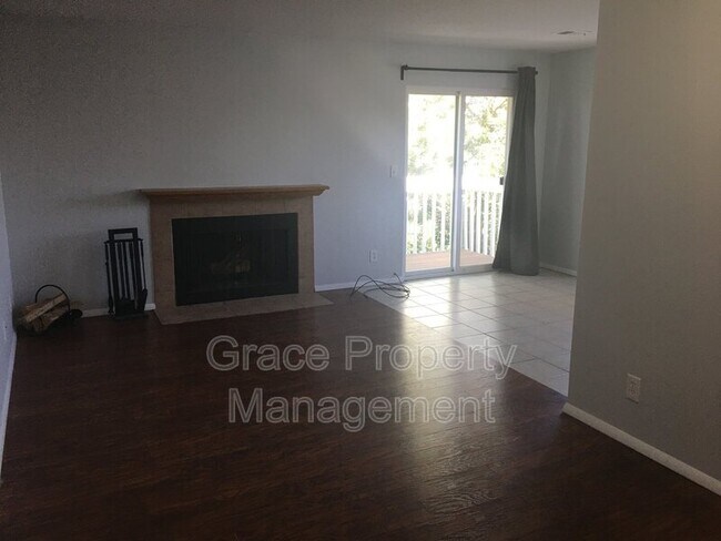 Foto del edificio - 12546 E Cornell Ave