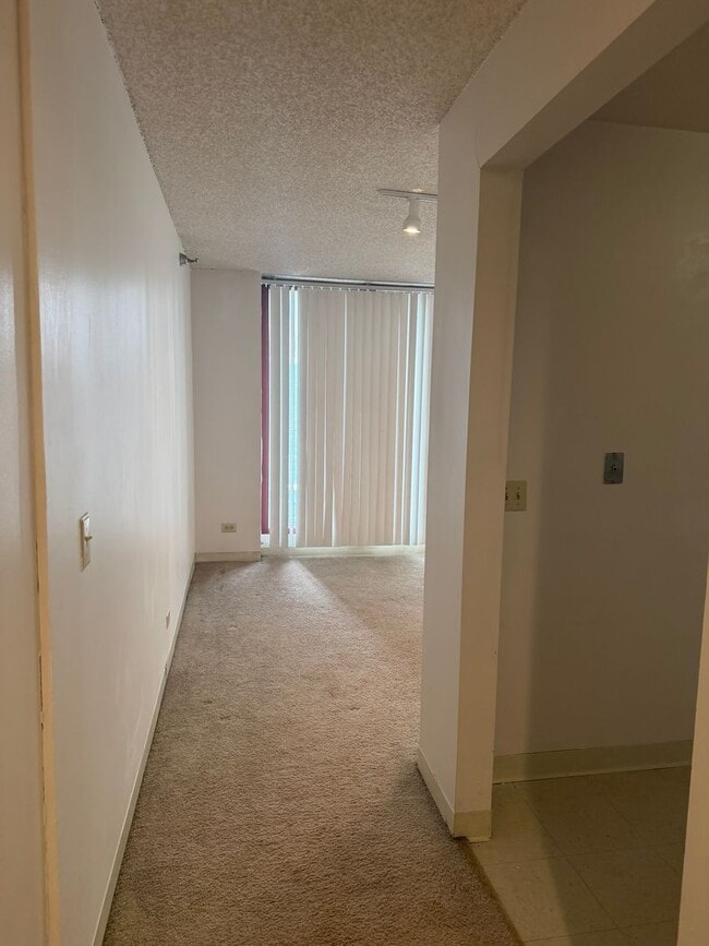 Building Photo - 200 N Dearborn St