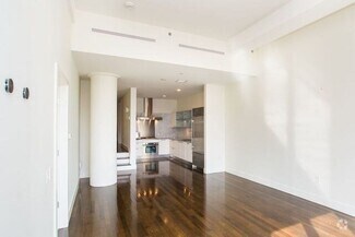 Building Photo - 360 Newbury St