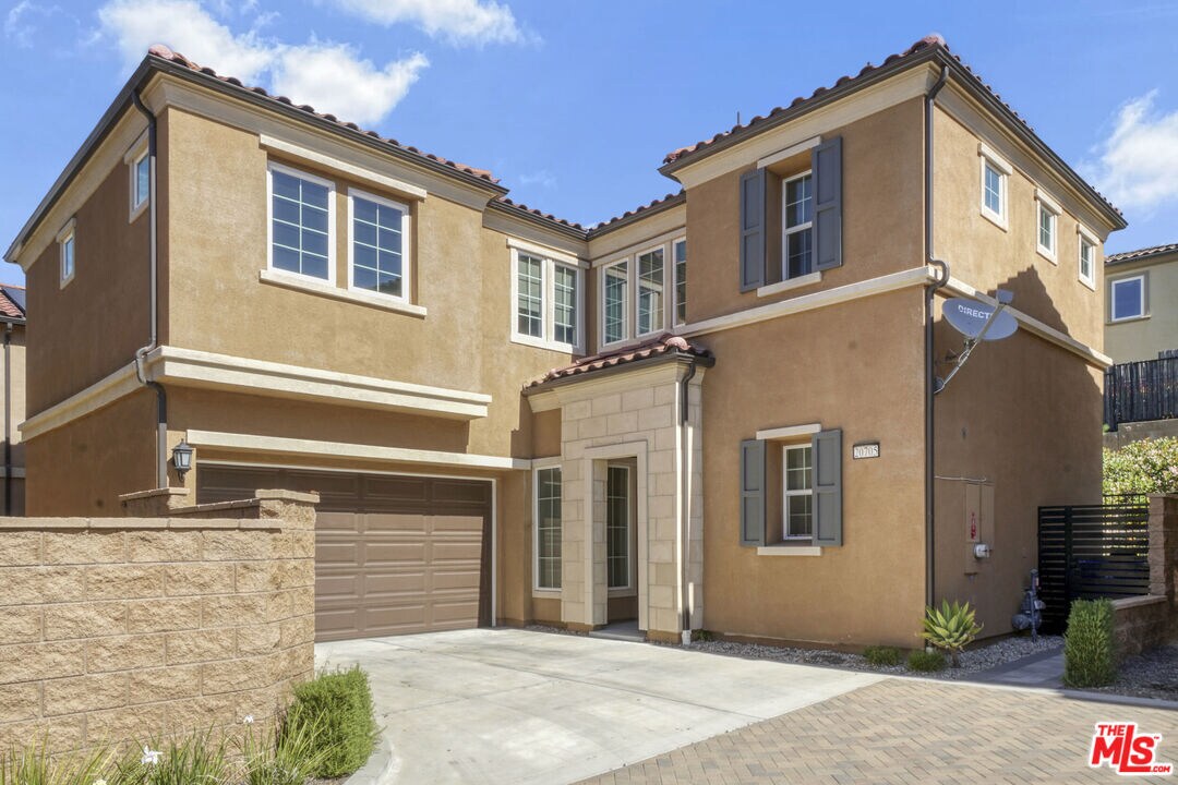 Foto principal - 20705 W Chestnut Cir