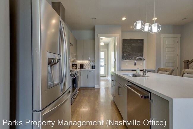 Foto del edificio - 4 br, 3.5 bath House - 937 South St