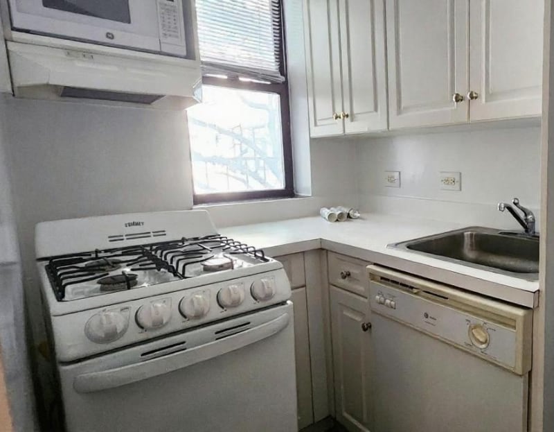 Building Photo - 159 E 55th St