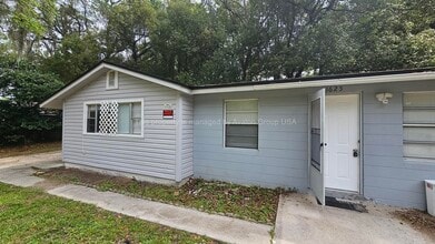 Building Photo - 1625 West Rd
