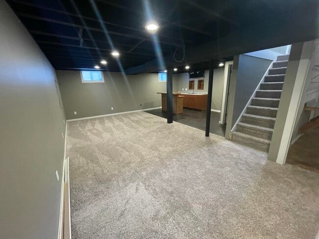 Building Photo - 8380 Huron River Dr