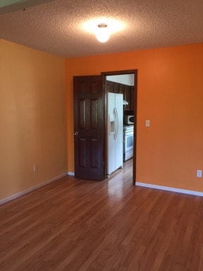 Building Photo - 19 Benthaven Pl