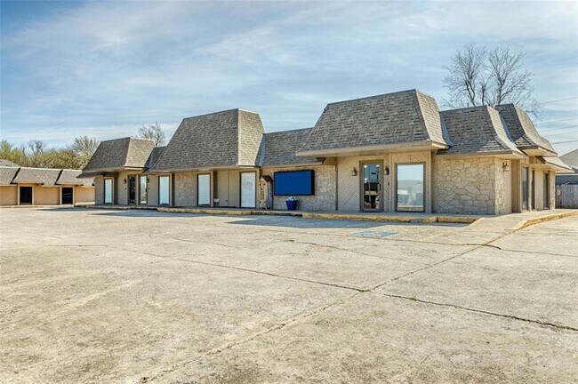 Foto del edificio - 1700 E State Hwy 152