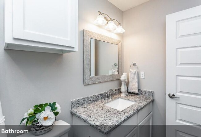 Building Photo - 1413 Alta Vista Dr. Apt. 4