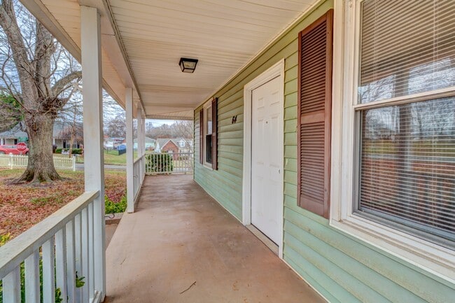 Foto del edificio - 64 Burton St