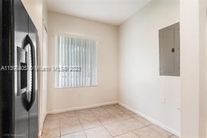 Building Photo - 2 br, 2.5 bath Townhome - 8228 SW 29th St