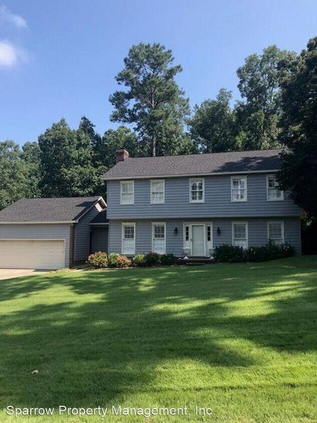 4 br, 2.5 bath House 3355 Chesley Drive