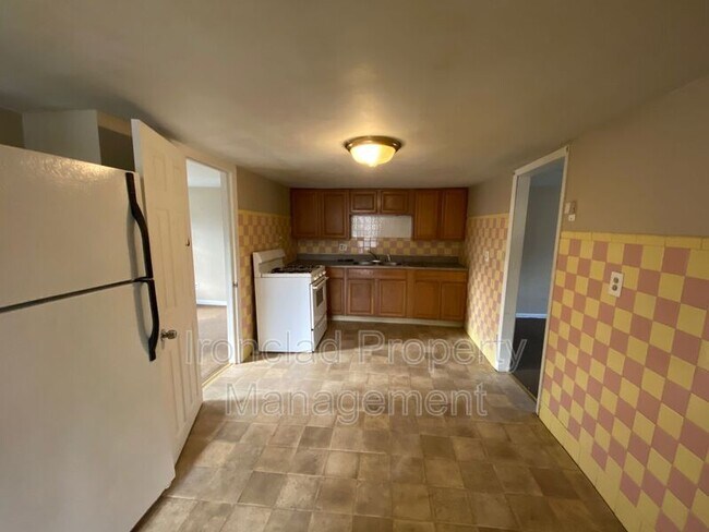 Foto del edificio - 1191 Hanover Ave