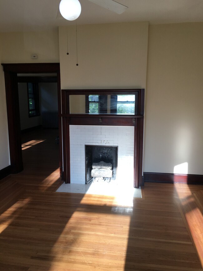 Living Room - 3366 Morrison Ave