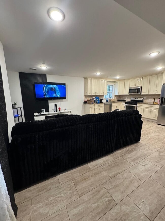 Living room - 746 Bergen St