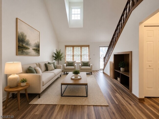 Building Photo - 200 Bamburgh Ct