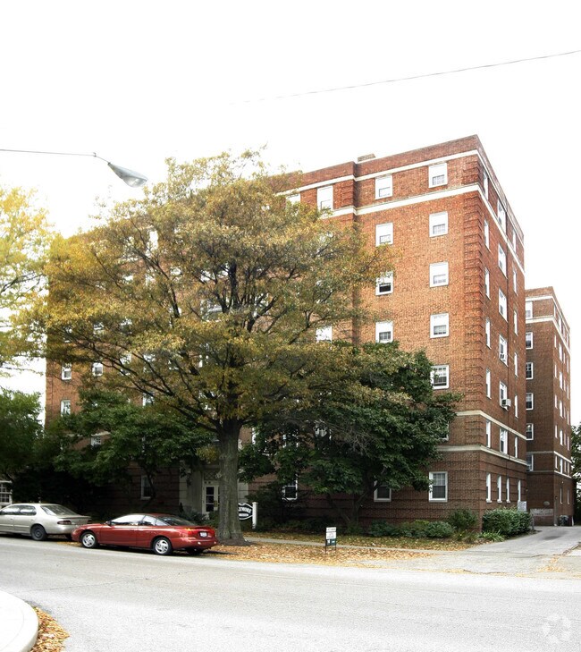Lakemore Apartments in Cleveland, OH