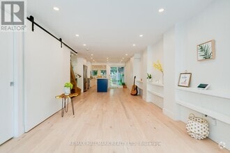 Building Photo - 37 Craven Rd