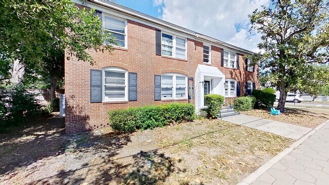 Foto del edificio - 1529 McDuff Ave S