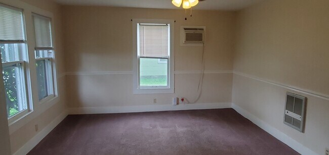 Foto del edificio - 334 McClain Ave