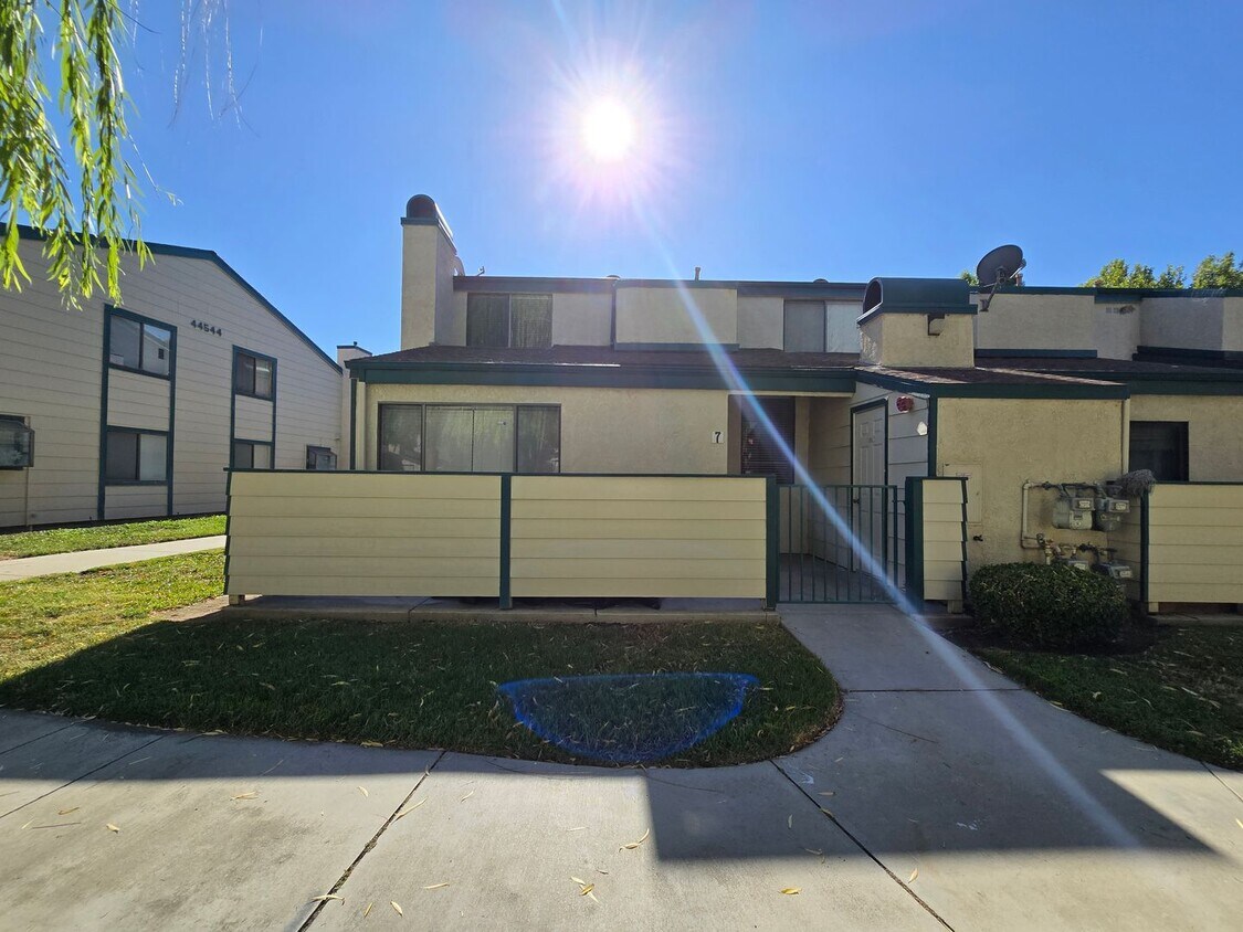 Primary Photo - 44500 15th St E