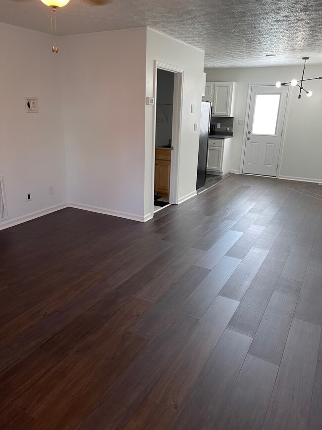 Building Photo - 508 Minton Dr