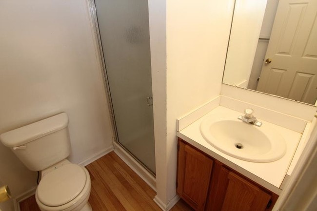 Building Photo - 313 Northdown Dr